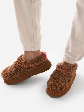 UGG Tazz Braid in Hardwood Sherpa Slip-On Platform Slippers Pink Pull Tab W US 7